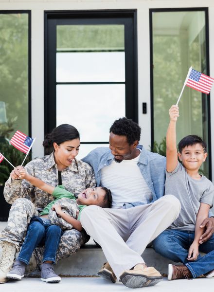 family enjoying mom being home from active duty