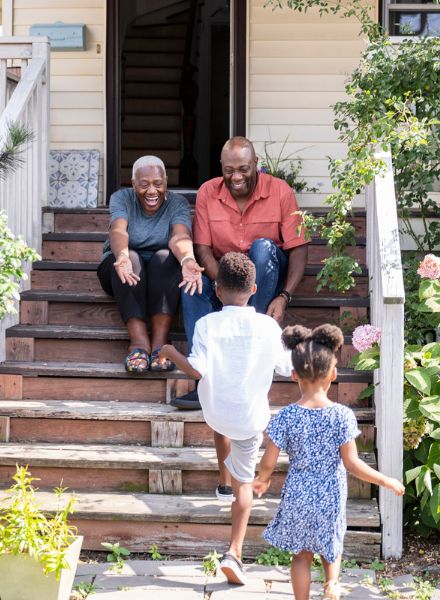 grand parents welcoming grand kids
