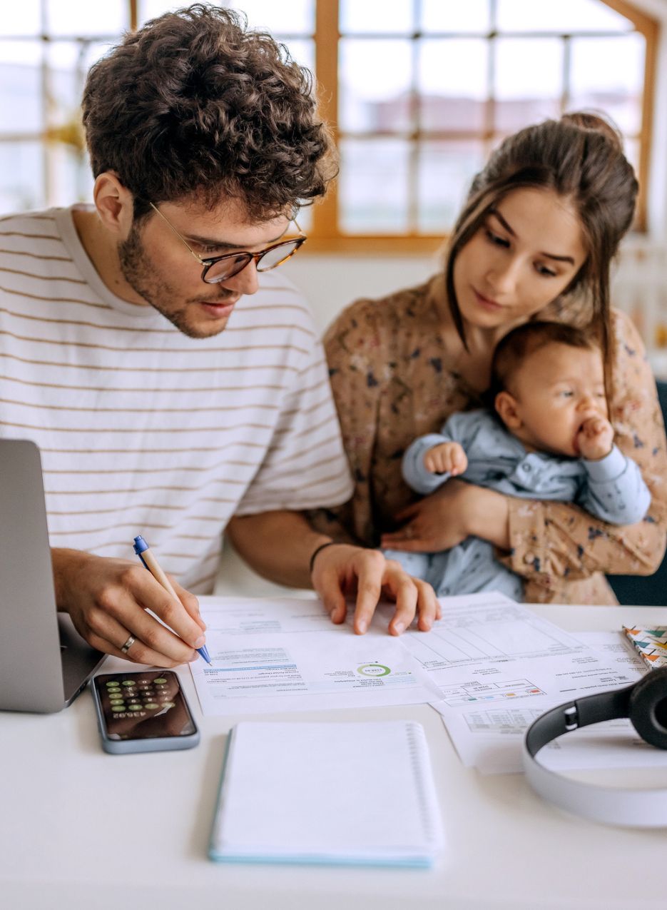 family looking over budget