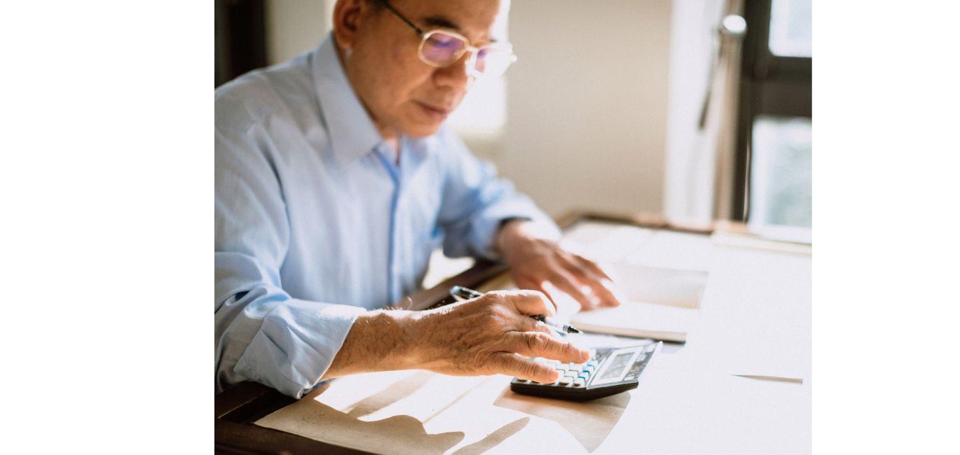 Manage your spending photo